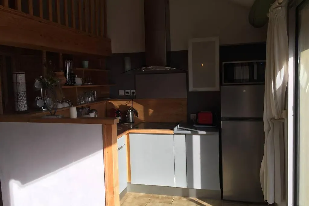 Duplex Lumineux Sur Gde Terrasse, Balneo Double, Parking Prive, Clim, Local Velos Entraigues-sur-la-Sorgue France