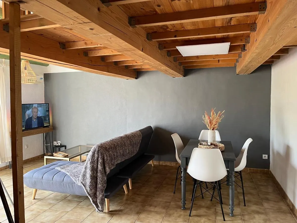 Duplex Lumineux Sur Gde Terrasse, Balneo Double, Parking Prive, Clim, Local Velos Entraigues-sur-la-Sorgue 0*,  France